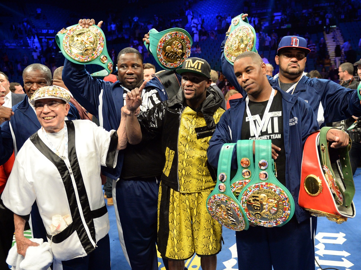 F Mayweather WBC Belts - Les Adeptes De La Boxe