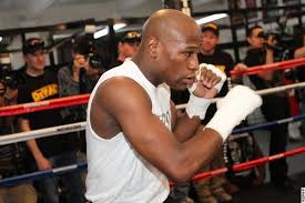 Floyd Mayweather couche déjà ses Partenaires de Sparring