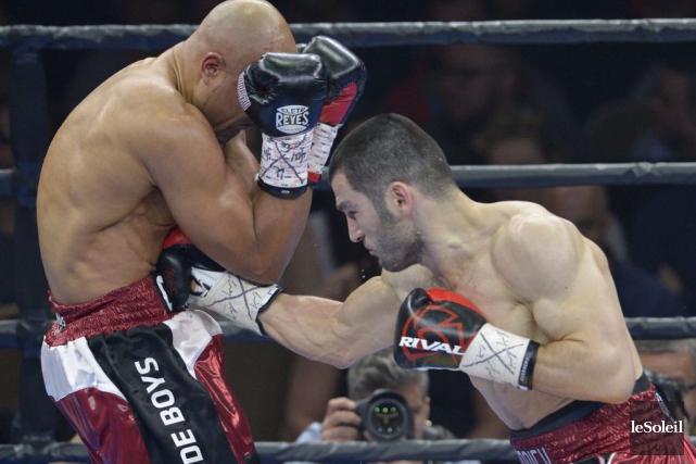 Artur Beterbiev détruit Gabriel Campillo au 4e round
