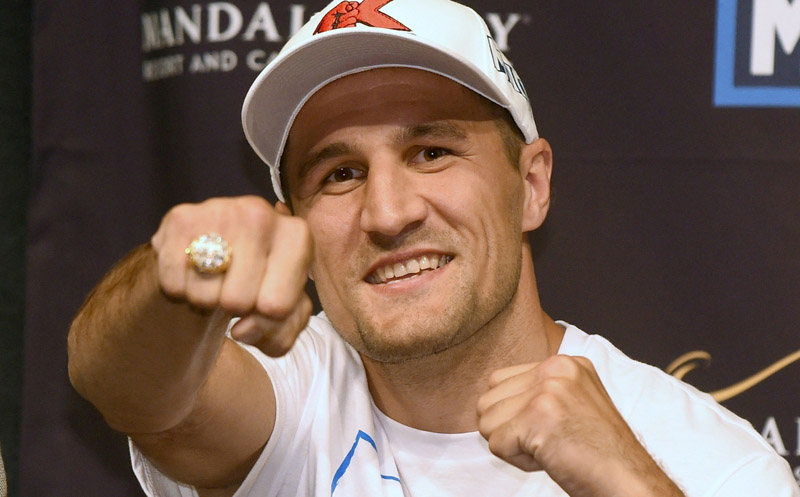 Kovalev répond avec haine à Stevenson : « Adonis Piece of Sh*t Chickenson ! »