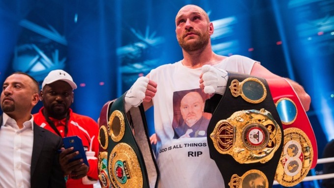 Fury : « Wilder est une petite chat*e, Mais il passerait le KO à ce bum Joshua ! »