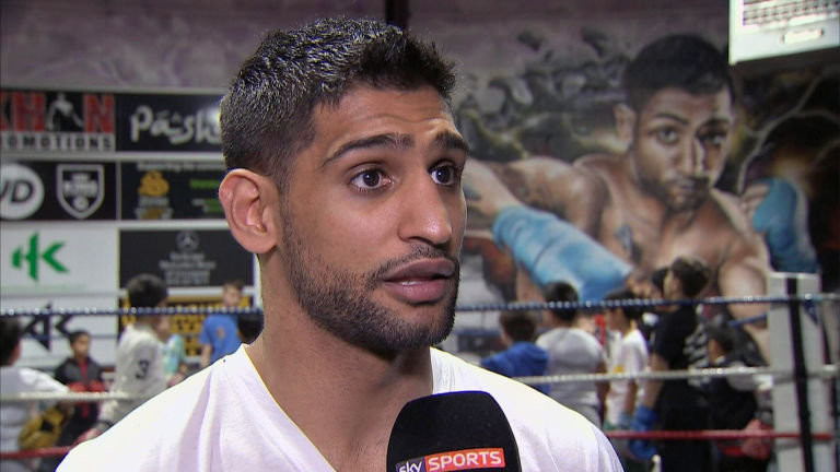 Amir Khan rapide comme l’éclair alors qu’il se prépare pour Canelo