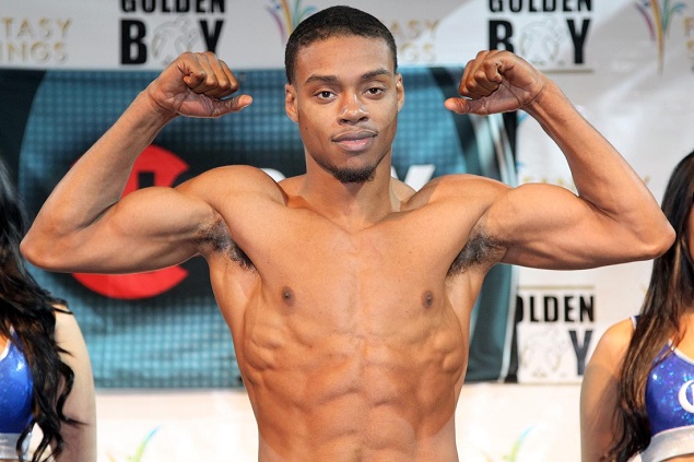 Errol Spence Jr. détruit Chris Algieri en 5 rounds