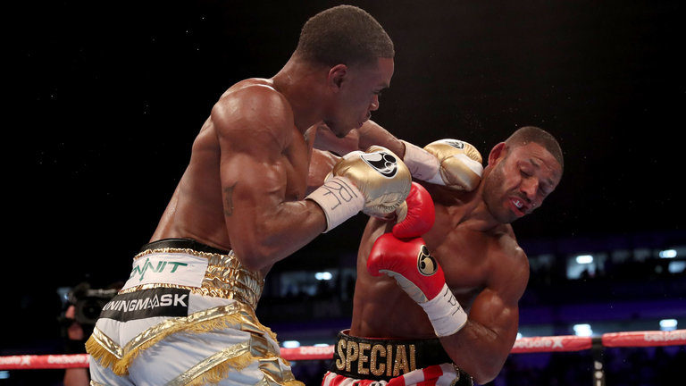 Errol Spence Jr. stoppe Kell Brook, remporte le titre IBF des mi-moyens