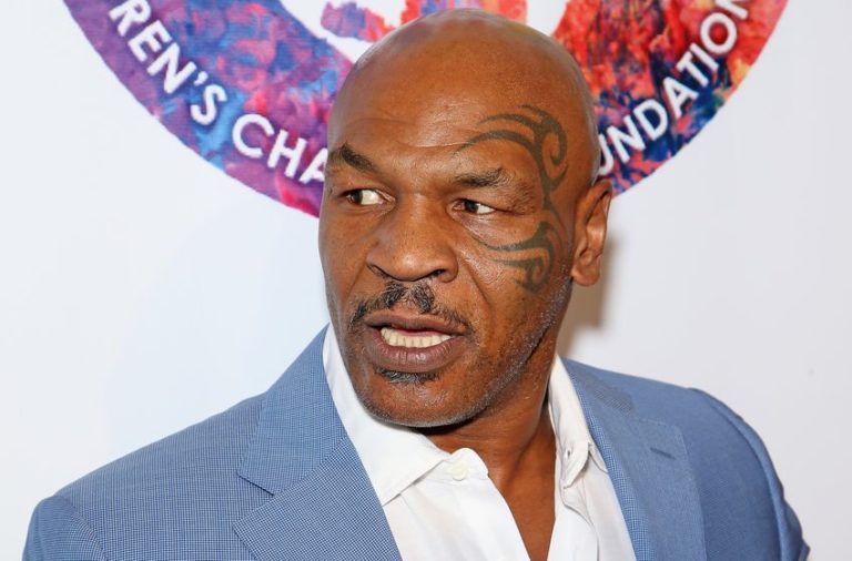 Mike Tyson : « Conor McGregor va se faire détruire par Floyd Mayweather ! »