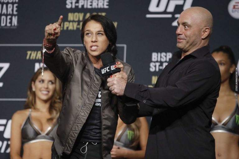 Joanna Jedrzejczyk a dû perdre 15 lbs en 14 heures avant son combat avec Rose à l’UFC 217
