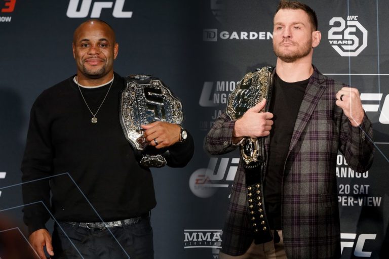Stipe Miocic et Daniel Cormier vont s’affronter dans un super combat à l’UFC 226