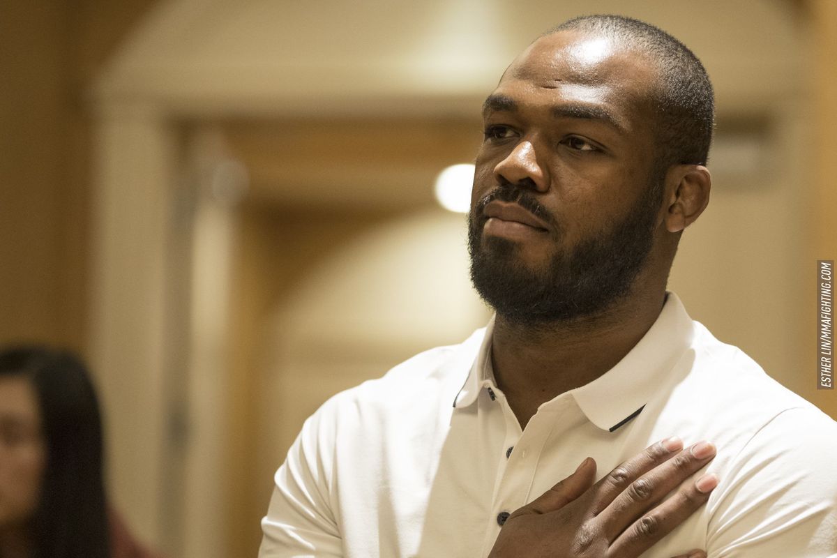 Jon Jones condamné à une amende de 205,000 $, Voit sa licence révoquée par la CSAC pour un cas de dopage !