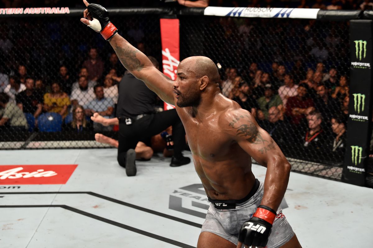 Yoel Romero met knockout Luke Rockhold à l’UFC 221