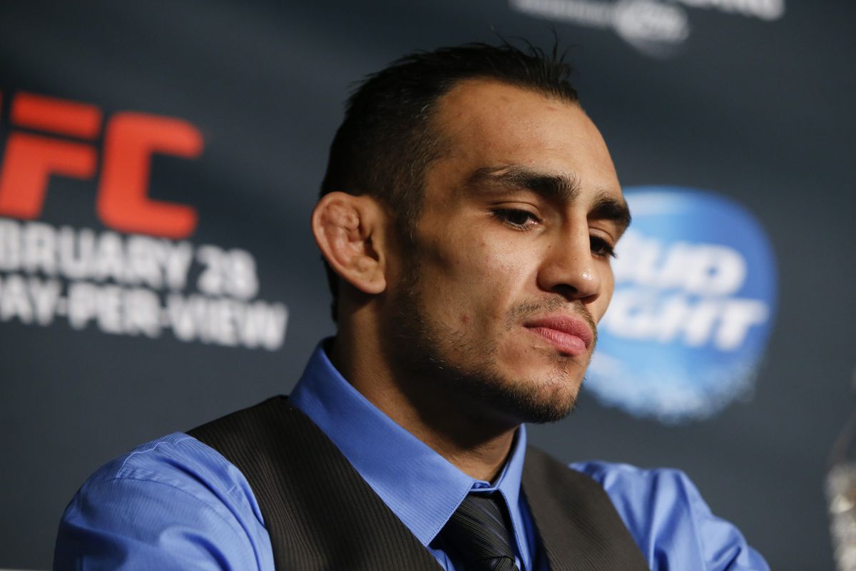 Tony Ferguson se retire de l’UFC 223, Max Holloway vs. Khabib Nurmagomedov pour le titre des poids légers