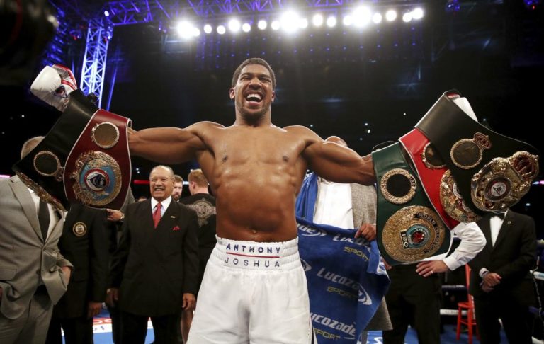Anthony Joshua : « Les fans auront à décider qui sera mon prochain rival en Avril ! »