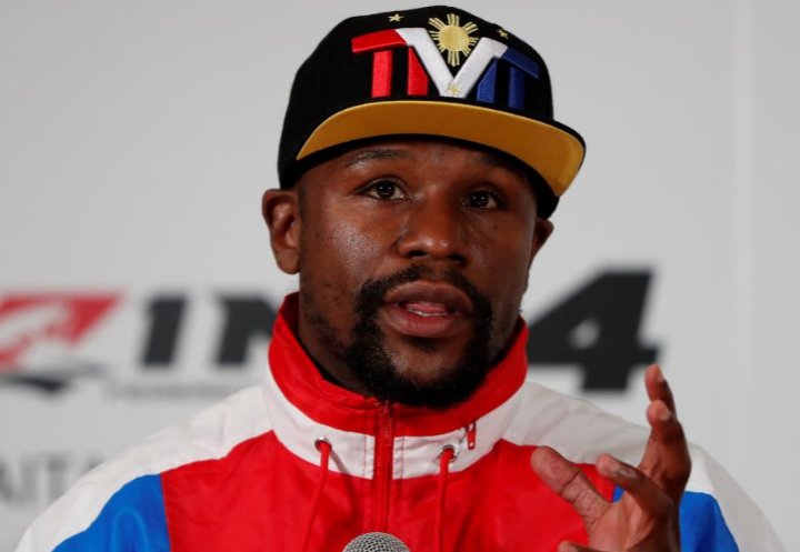Floyd Mayweather : « Je peux lutter un peu, Et je peux boxer un peu plus ! »
