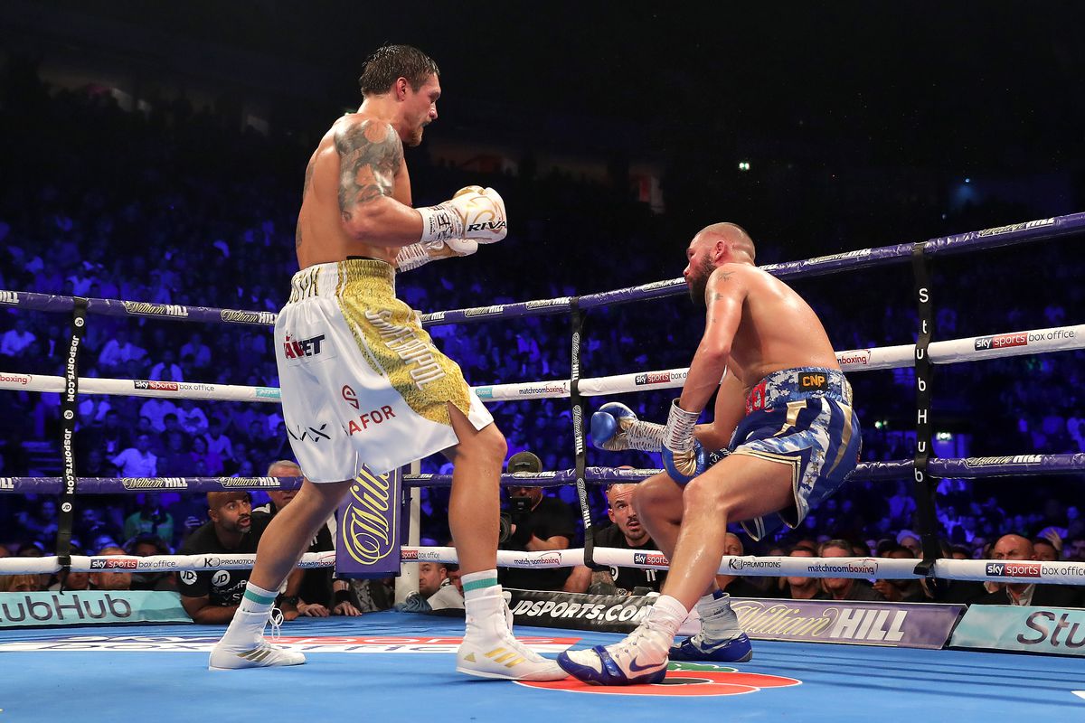 Oleksandr Usyk passe le KO à Tony Bellew au 8e round
