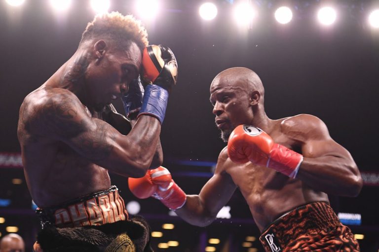 Tony Harrison ravit le titre WBC à Jermell Charlo