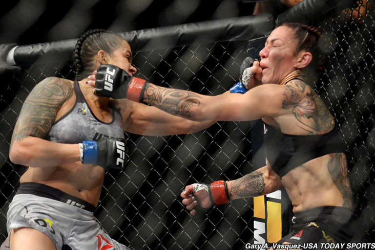 UFC 232 : Amanda Nunes surprend Cris Cyborg, Remporte le titre des poids plumes