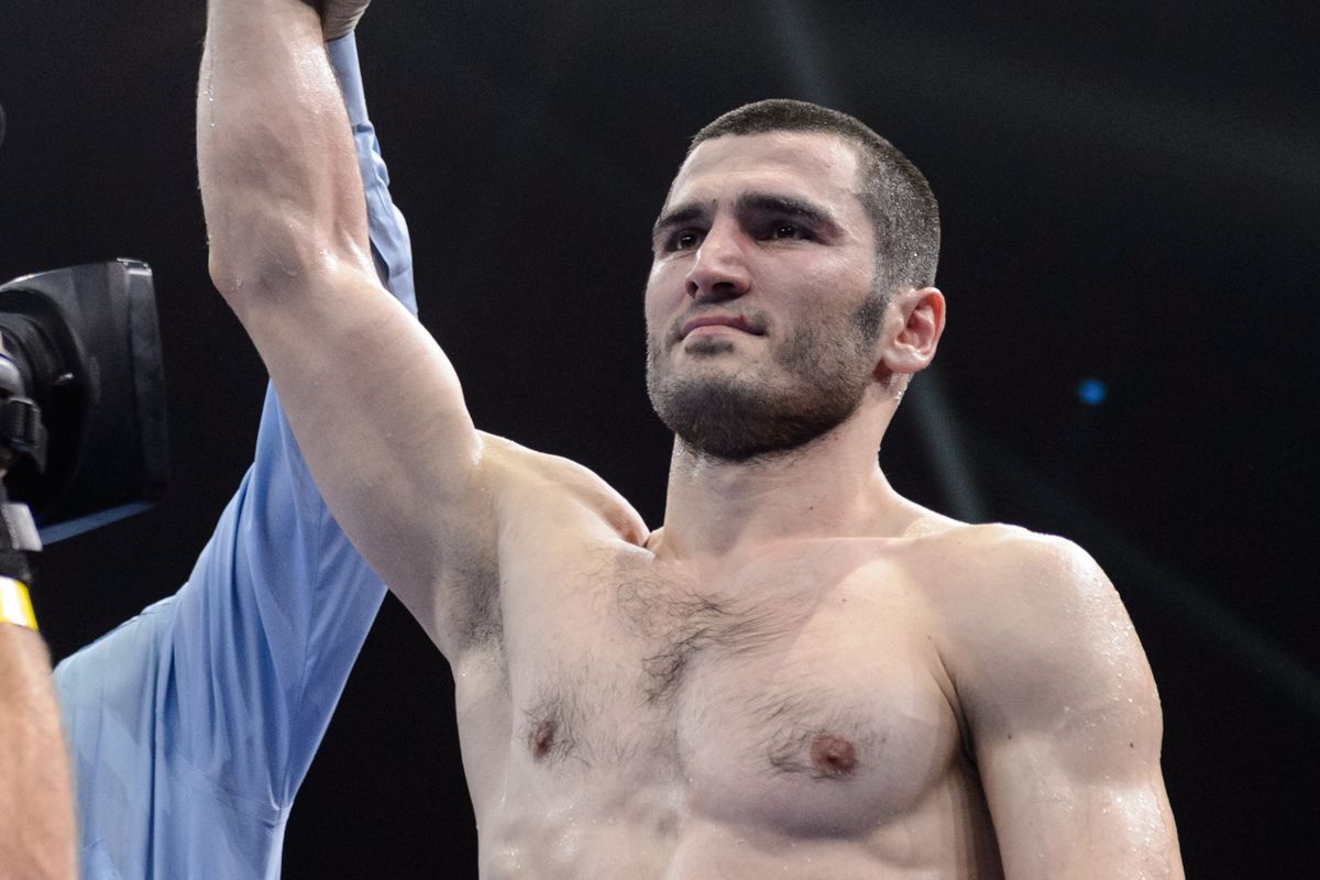 Artur Beterbiev choisit de quitter DAZN, Va se joindre à ESPN