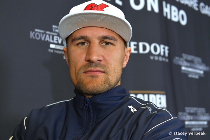 Kovalev retiré d’un vol pour avoir eu des comportements inappropriés
