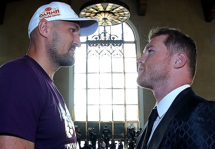 Le coach de Canelo : « Kovalev peut mettre fin au combat avec une seule frappe ! »