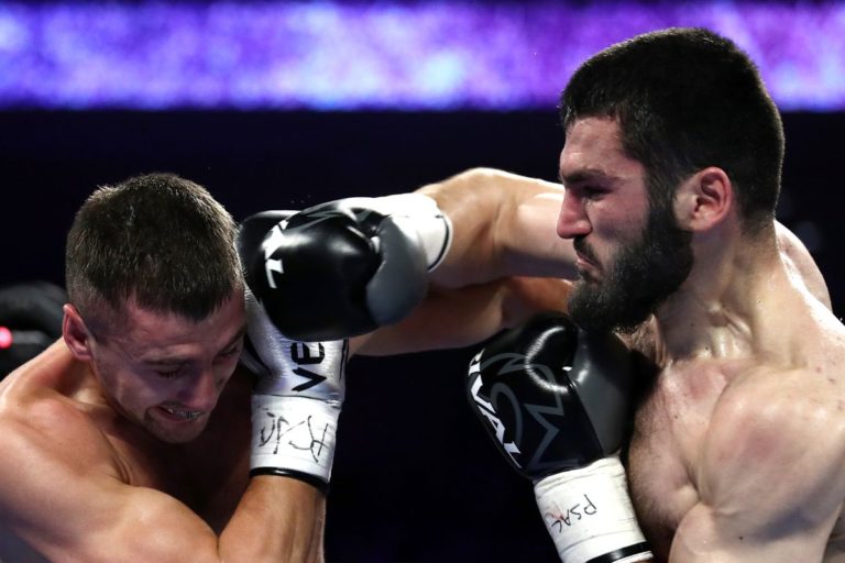 Artur Beterbiev trop fort, Stoppe Oleksandr Gvozdyk au 10e round