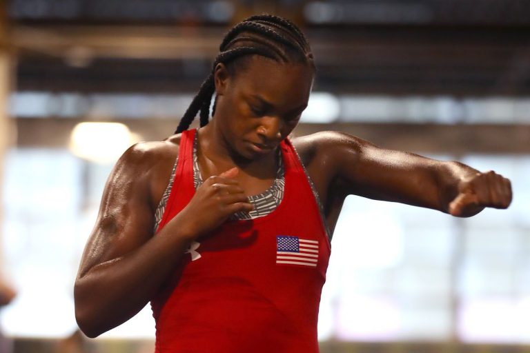 Claressa Shields : « Je vais botter le derrière de Marie-Eve Dicaire ! »