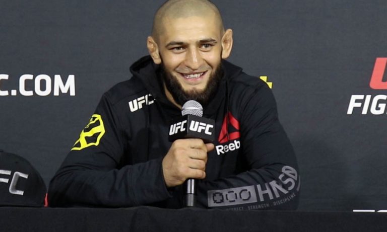 Khamzat Chimaev prédit qu’il va finir Kamaru Usman et Israel Adesanya