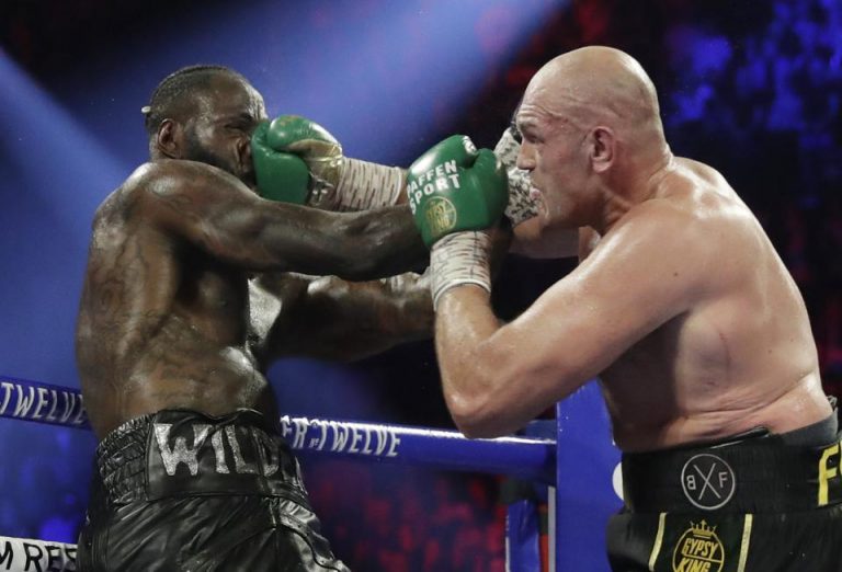 Deontay Wilder affirme que les ongles de Tyson Fury ont causé le saignement dans son oreille