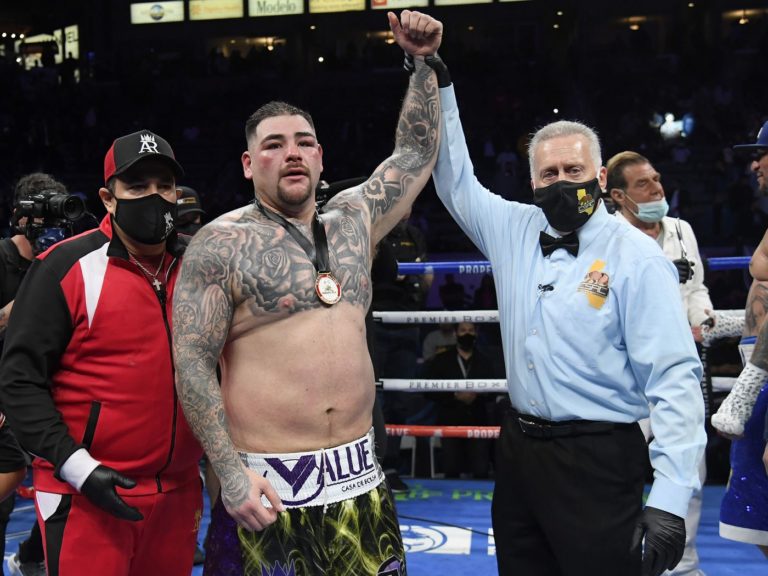 Andy Ruiz défait Chris Arreola par décision unanime