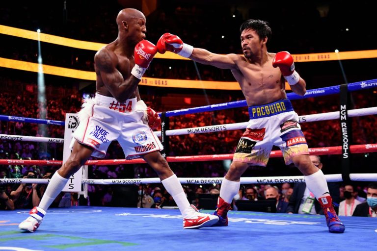 Yordenis Ugas surprend Manny Pacquiao, Remporte le combat par décision unanime