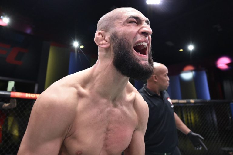 Dana White en réaction à ceux qui s’opposent au combat Khamzat Chimaev vs. Nate Diaz : « Fermez vos gueules bande de crétins ! »