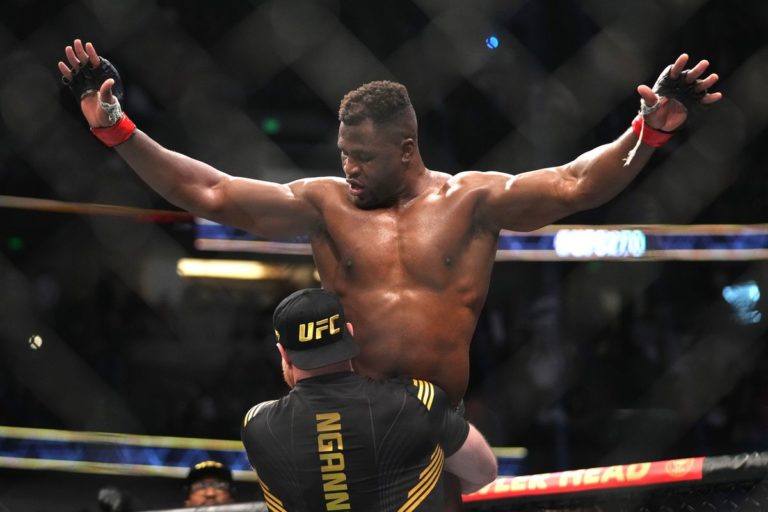 Francis Ngannou estime avoir perdu 7 millions $ en ne signant pas un nouveau contrat avec l’UFC
