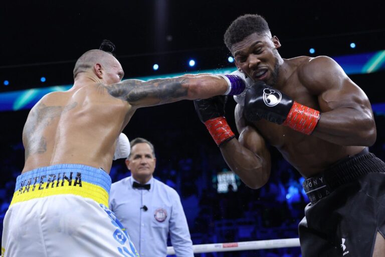 Oleksandr Usyk remporte le rematch face à Anthony Joshua par décision partagée
