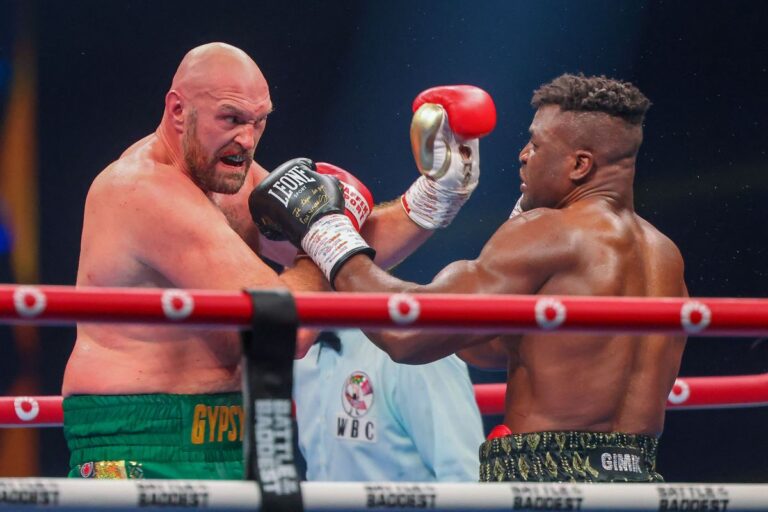 Francis Ngannou met en garde Tyson Fury à propos du rematch : « Personne ne peut résister à mes clean shots ! »