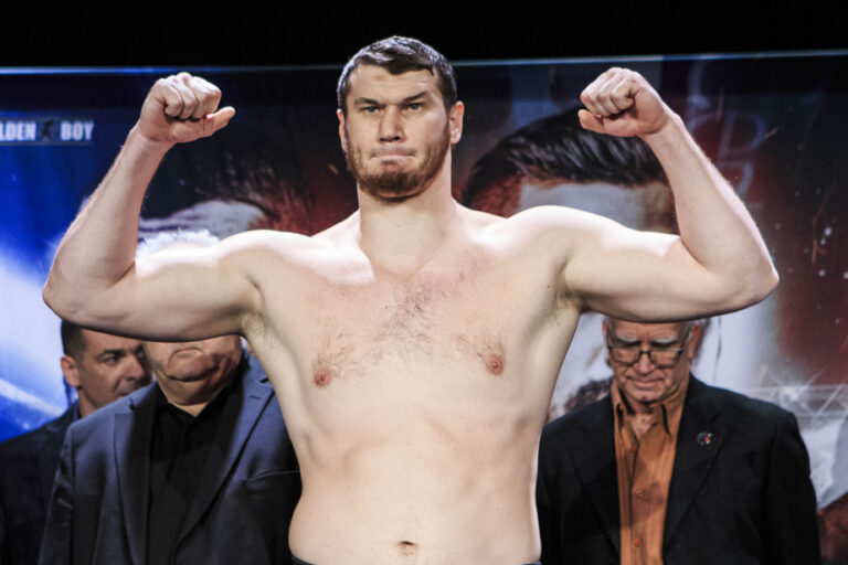 Changement d’adversaire pour Arslanbek Makhmudov