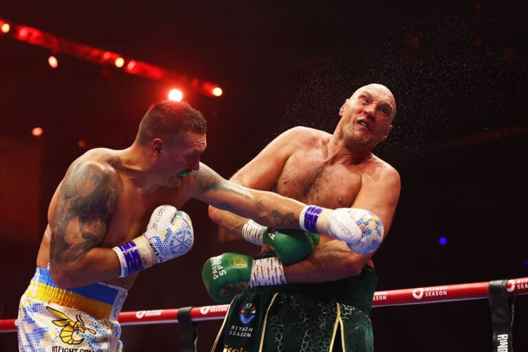 Oleksandr Usyk envoie au tapis Tyson Fury et devient champion du monde incontesté des lourds