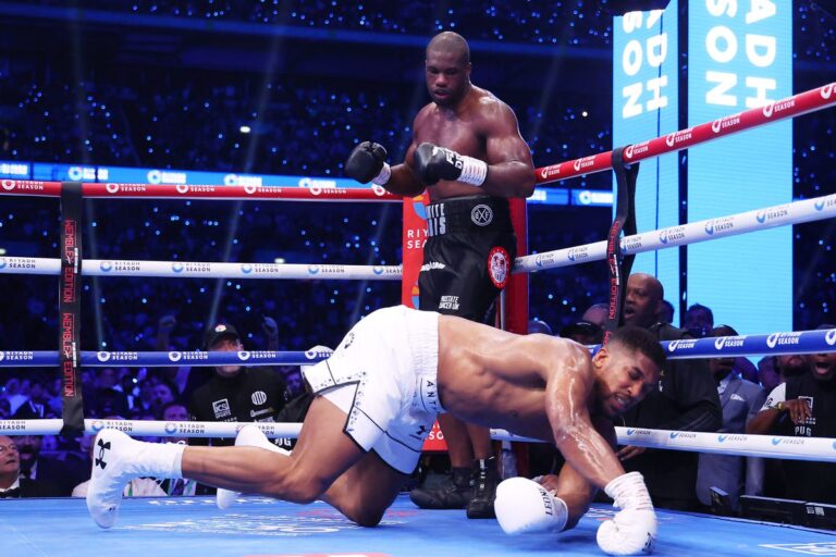 Daniel Dubois défait Anthony Joshua par KO au 5e round