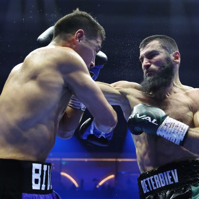 Artur Beterbiev défait Dmitry Bivol et devient champion du monde incontesté des mi-lourds