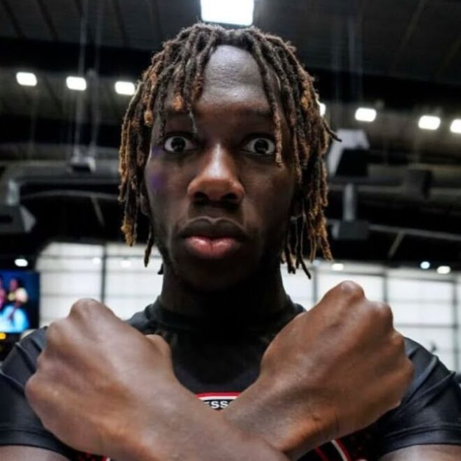 Le prodige Oualy Tandia rejoint HEXAGONE MMA pour ses débuts professionnels !