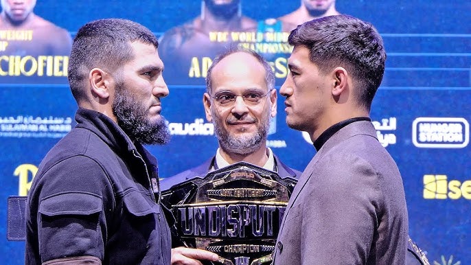 Artur Beterbiev promet une stratégie agressive pour son rematch avec Dmitry Bivol : « Je veux faire beaucoup mieux ! »