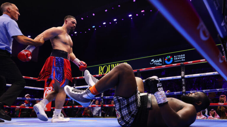 Joseph Parker défait Martin Bakole par TKO au 2e round