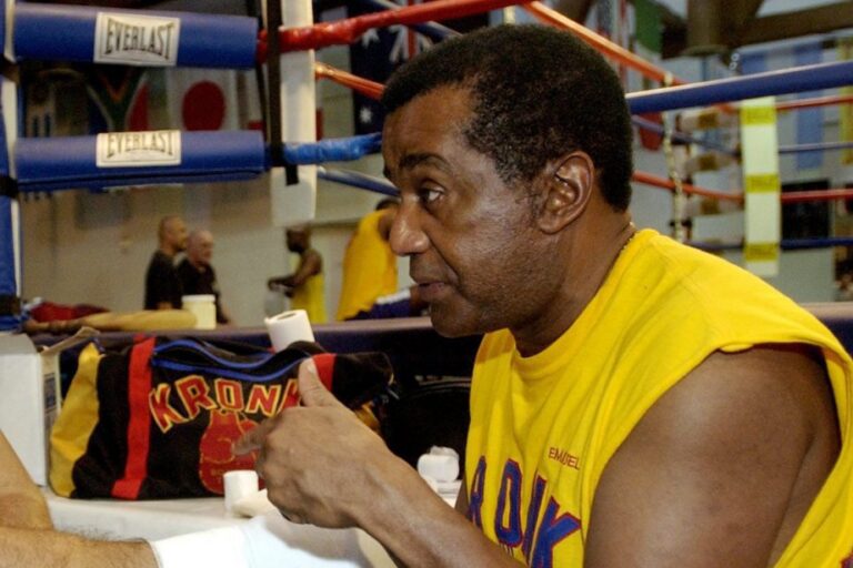 Le légendaire entraîneur Emanuel Steward dresse une liste des trois meilleurs combattants de tous les temps