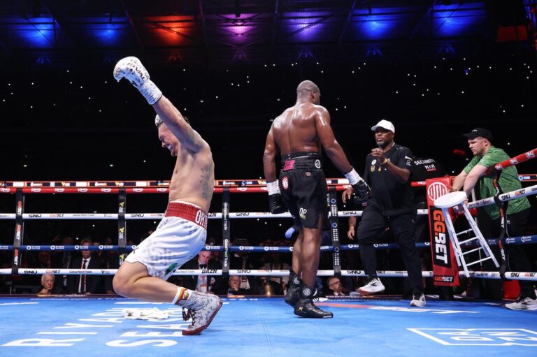 Oleksandr Usyk bat Daniel Dubois par KO au 5e round et fait l’histoire