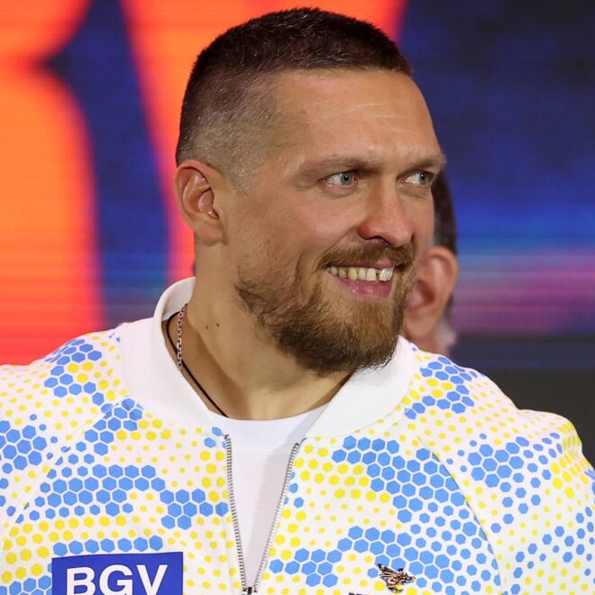 Combien de combats reste-t-il à Oleksandr Usyk ? Sergey Lapin répond