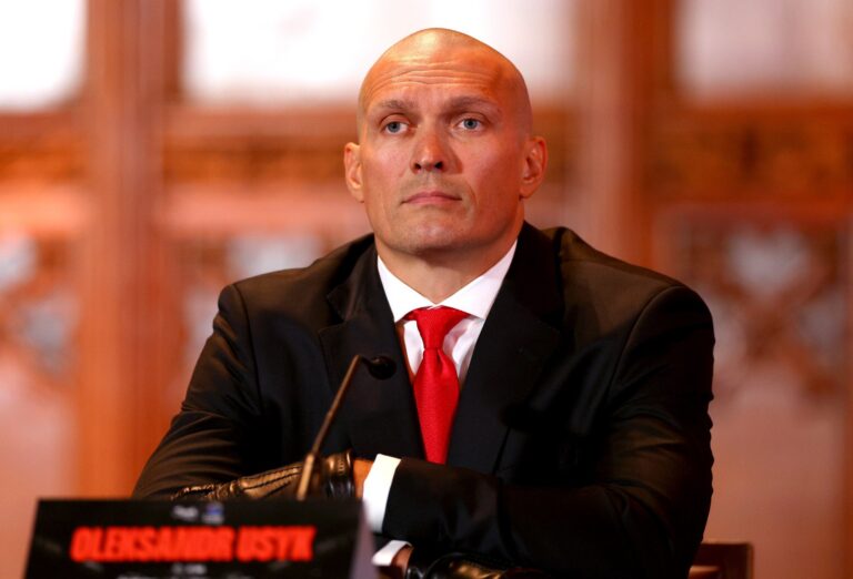 La WBO exige un nouvel examen médical pour Oleksandr Usyk