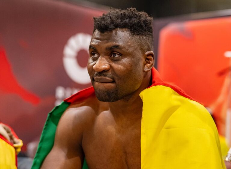 Francis Ngannou critiqué pour avoir manqué le premier événement de la PFL Africa