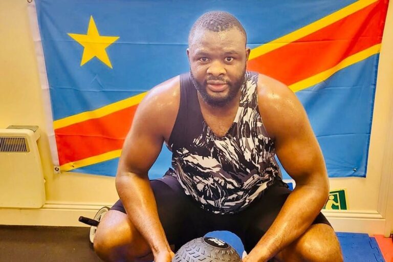 Martin Bakole blâme les combattants élites des lourds : « Ils évitent de m’affronter ! »