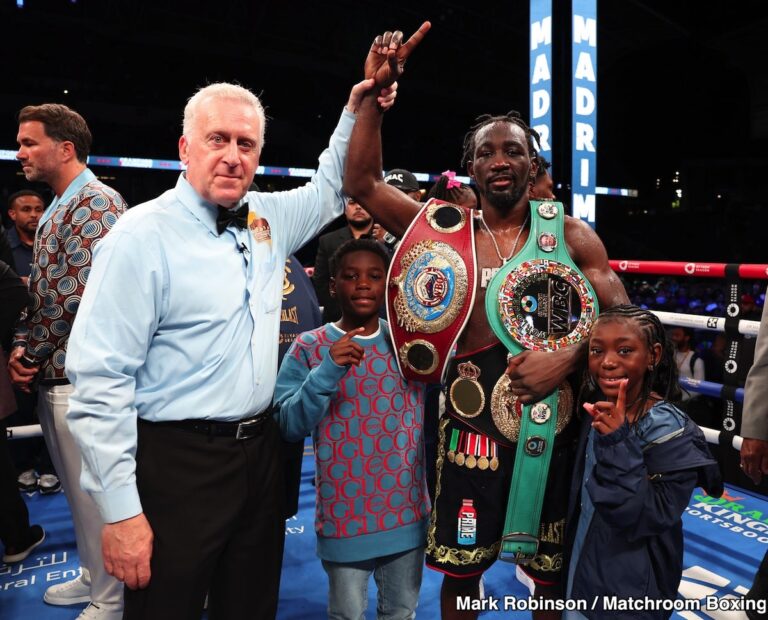 Terence Crawford perdra son titre WBA après son combat contre Canelo Alvarez