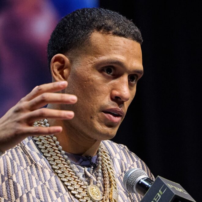 David Benavidez prévoit retourner chez les super-moyens pour affronter Terence Crawford
