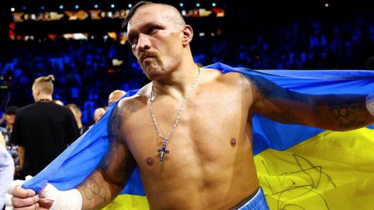 Oleksandr Usyk riposte à Jake Paul : « Je vais t’attendre dans la cage »