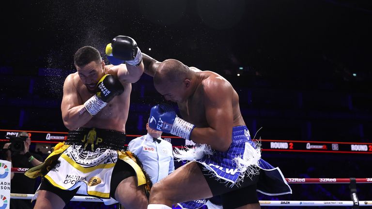 Fabio Wardley bat Joseph Parker par TKO au 11e round et défie Oleksandr Usyk