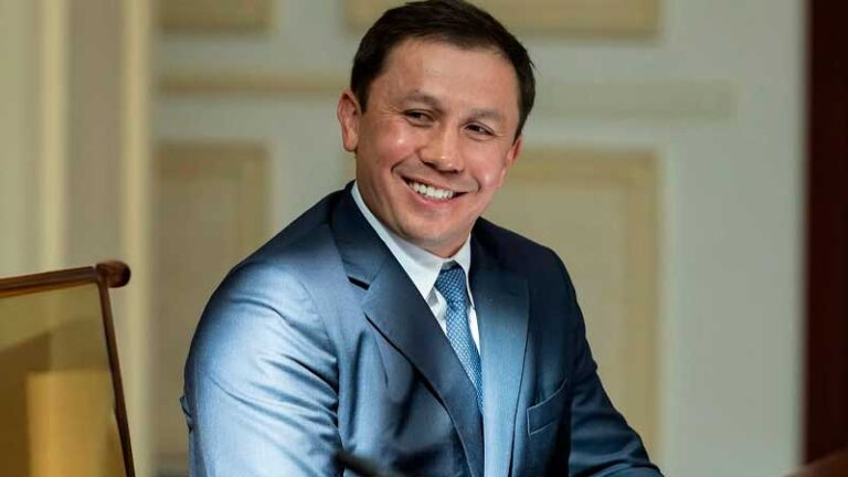 Oleksandr Usyk félicite Gennady Golovkin pour son élection à la présidence de World Boxing